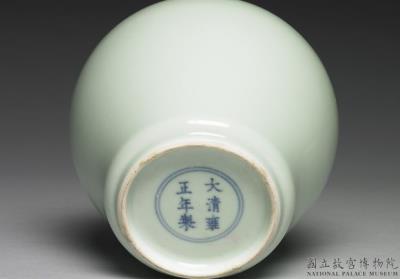 图片[3]-Lidded jar in pale green glaze, Qing dynasty, Yongzheng reign (1723-1735)-China Archive